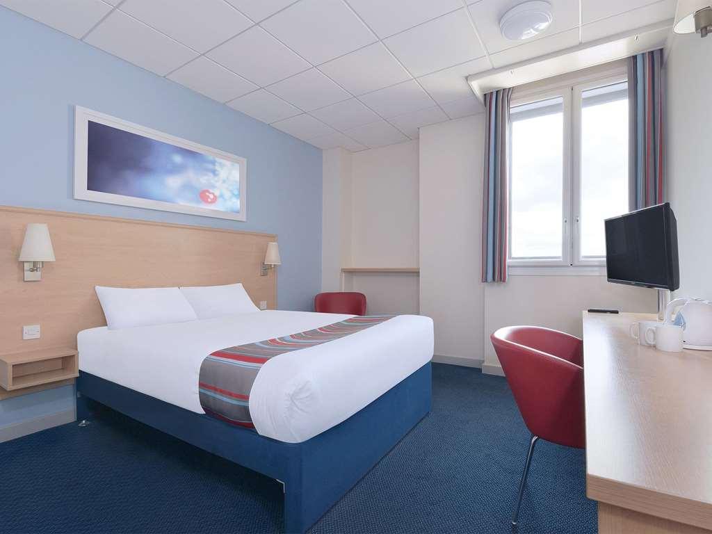 Travelodge Ely Quarto foto